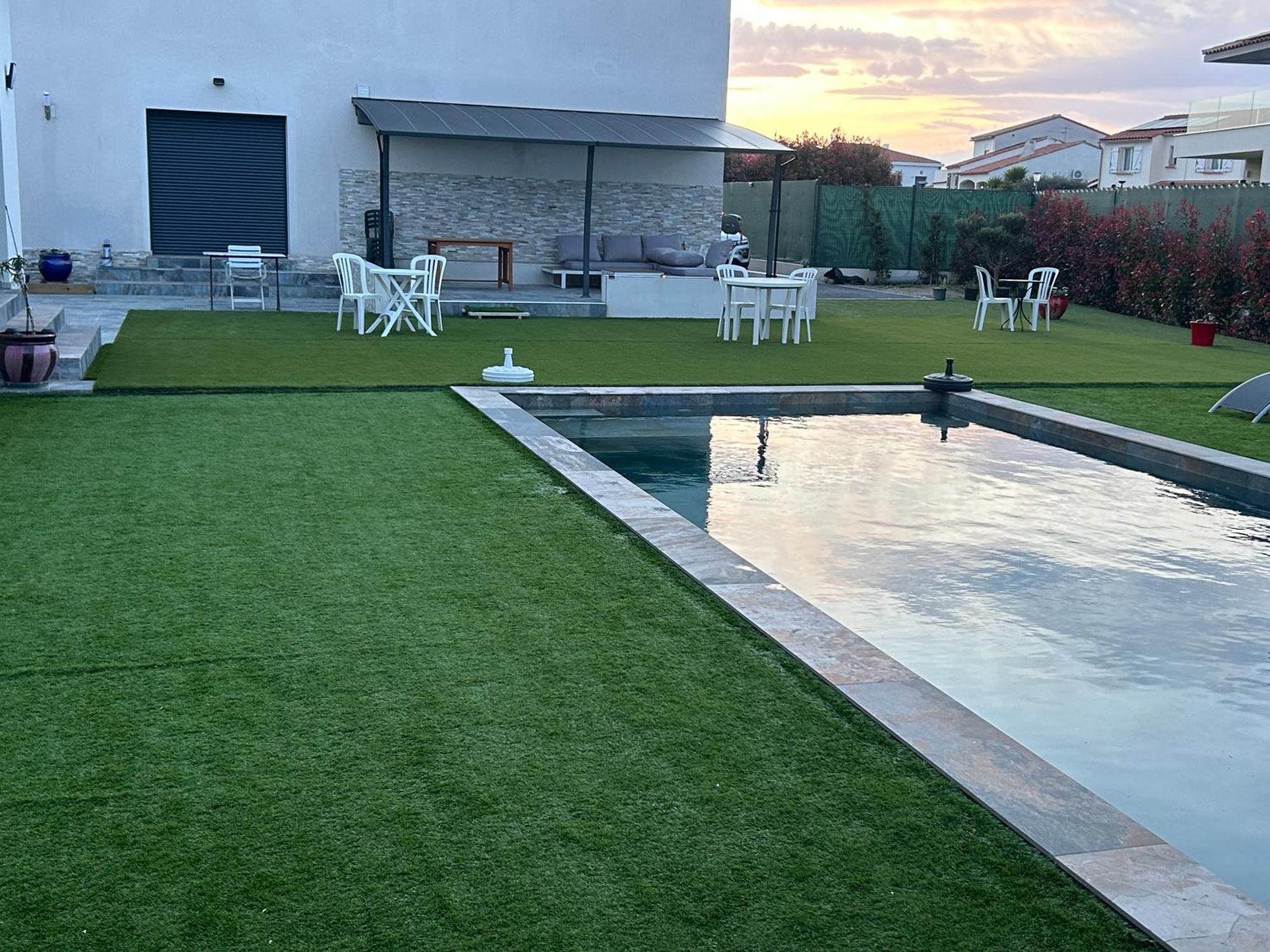 Grande Villa Avec Piscine Bompas  Bagian luar foto